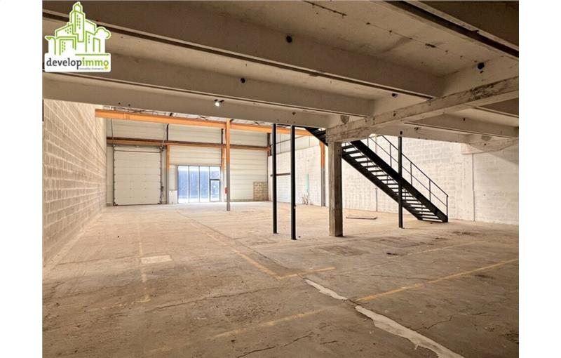 Vente d'entrepôt de 581 m² à Caen - 14000 photo - 1