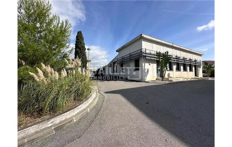 Entrepôt à vendre de 320 m² à Cagnes-sur-Mer - 06800 photo - 1