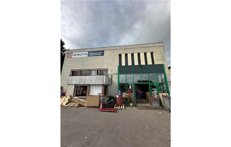 Vente d'entrepôt de 474 m² à Chambourcy - 78240 photo - 1