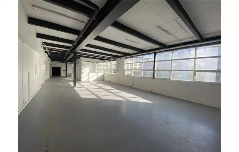Vente d'entrepôt de 259 m² à Courbevoie - 92400