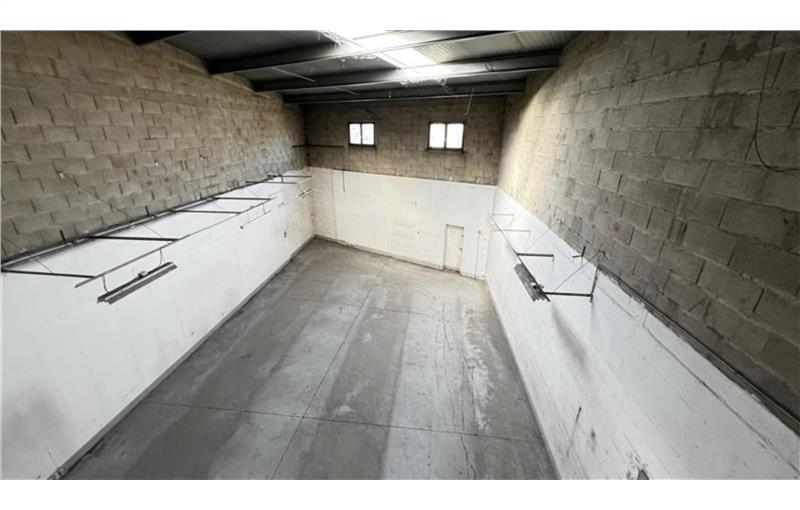 Achat d'entrepôt de 321 m² à Crosne - 91560 photo - 1