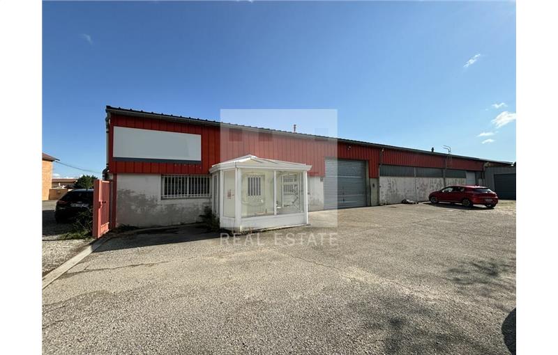 Achat d'entrepôt de 978 m² à Grigny - 69520 photo - 1