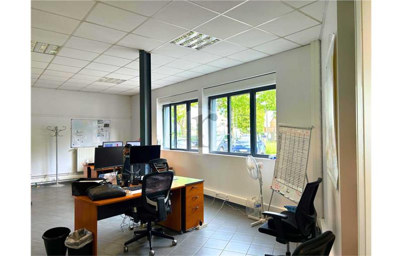 Entrepôt à vendre de 630 m² à Hénin-Beaumont - 62110 photo - 1