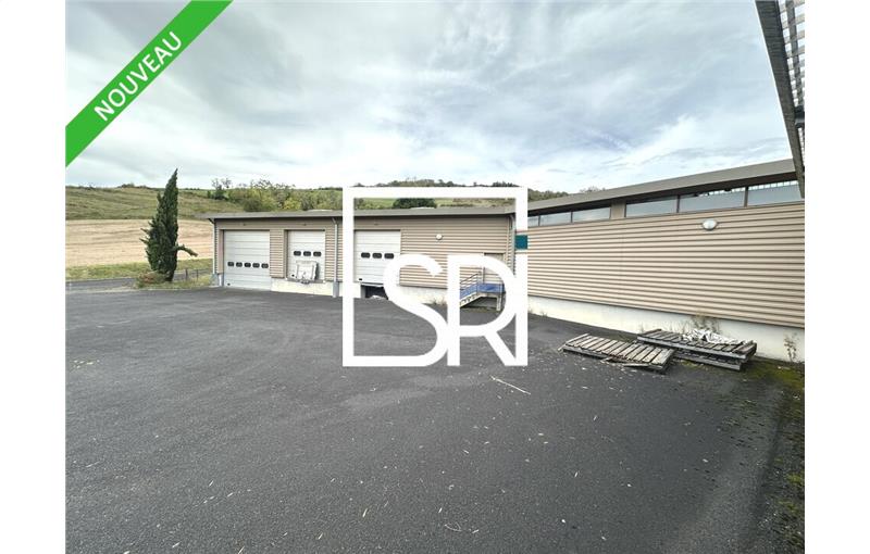 Entrepôt à vendre de 2 311 m² à Issoire - 63500 photo - 1