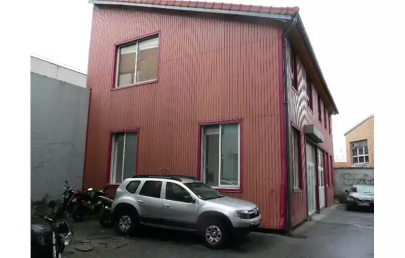 Vente d'entrepôt de 122 m² à Ivry-sur-Seine - 94200