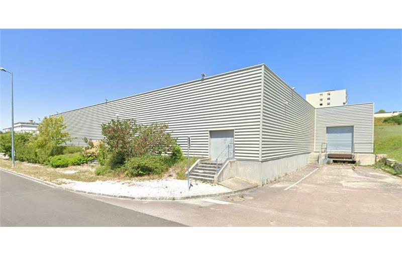 Entrepôt à acheter de 1 140 m² à Joigny - 89300 photo - 1