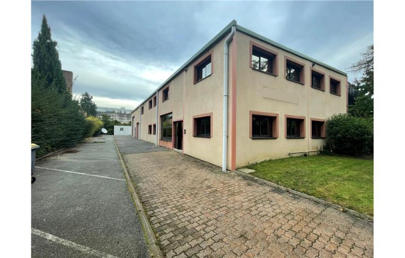 Entrepôt à acheter de 624 m² à Jouy-en-Josas - 78350 photo - 1