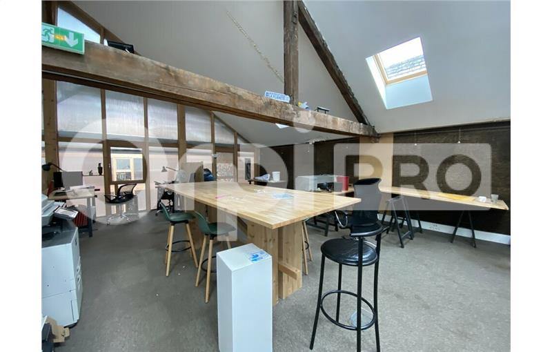 Entrepôt à vendre de 543 m² à Le Havre - 76600 photo - 1