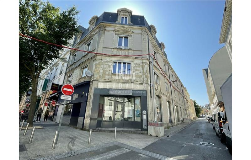 Entrepôt à vendre de 1 096 m² à Le Mans - 72000 photo - 1