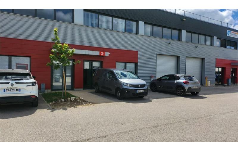 Entrepôt à acheter de 360 m² à Longvic - 21600 photo - 1