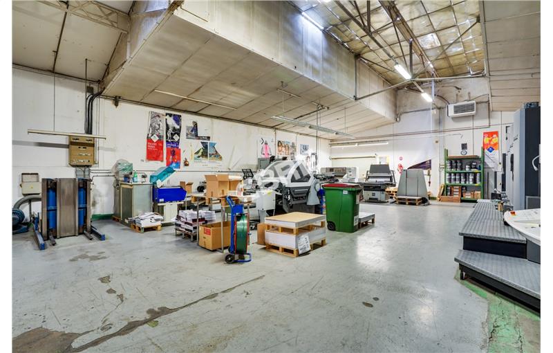 Vente d'entrepôt de 1 150 m² à Montreuil - 93100 photo - 1