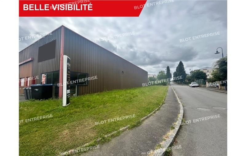 Vente d'entrepôt de 450 m² à Pacé - 35740 photo - 1