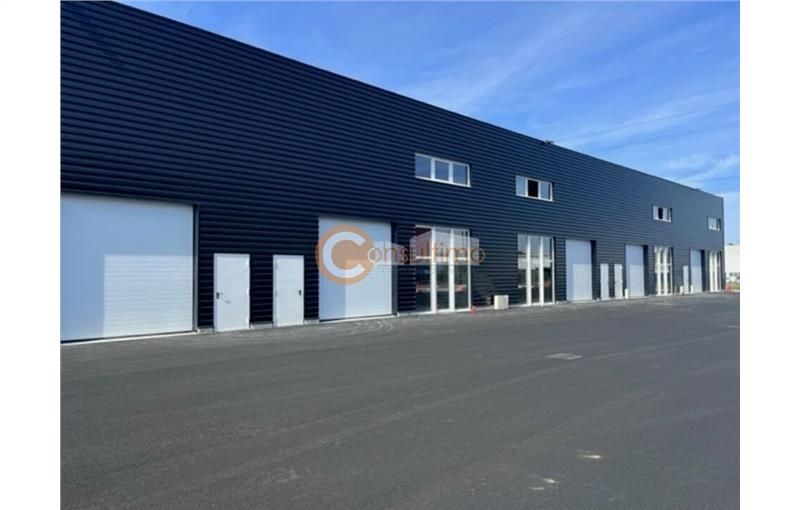 Entrepôt à vendre de 279 m² à Poitiers - 86000 photo - 1