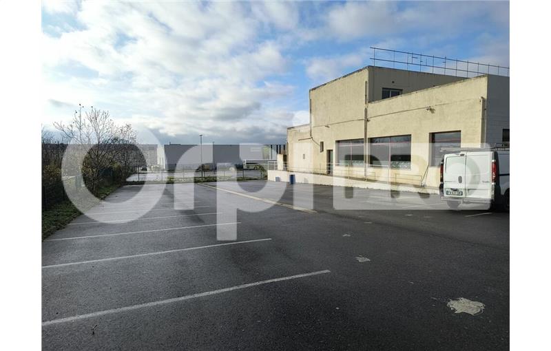 Entrepôt en vente de 650 m² à Reims - 51100 photo - 1