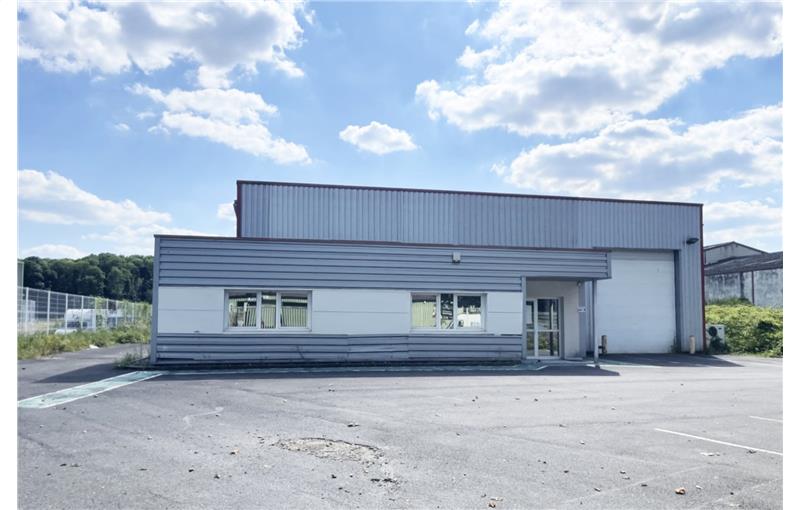 Vente d'entrepôt de 725 m² à Saint-Soupplets - 77165 photo - 1