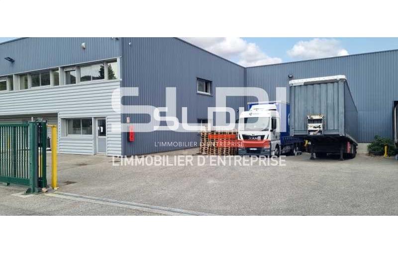 Entrepôt à vendre de 3 474 m² à Saint-Vallier - 26240 photo - 1