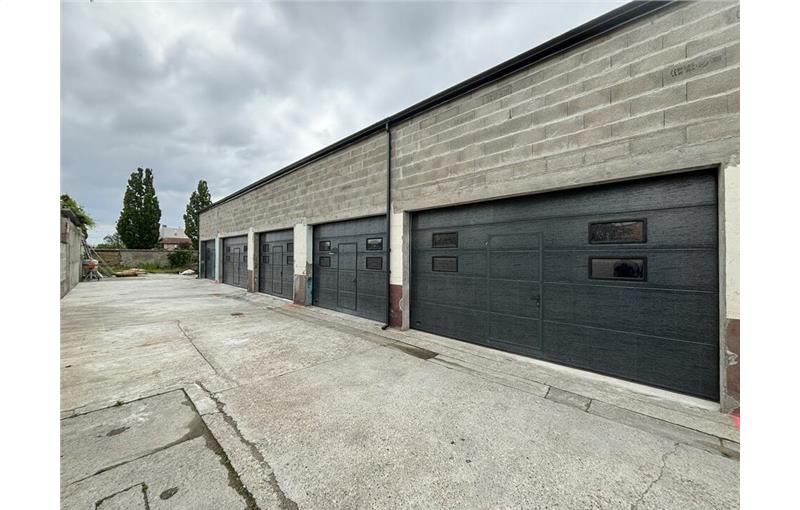 Vente d'entrepôt de 696 m² à Vaulx-en-Velin - 69120 photo - 1