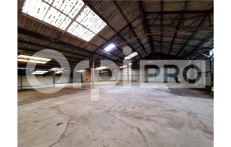 Entrepôt en vente de 900 m² à Villers-Cotterêts - 02600 photo - 1