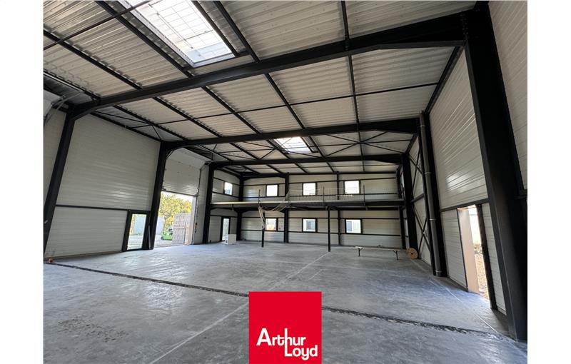 Achat d'entrepôt de 185 m² à Vindry-sur-Turdine - 69490 photo - 1