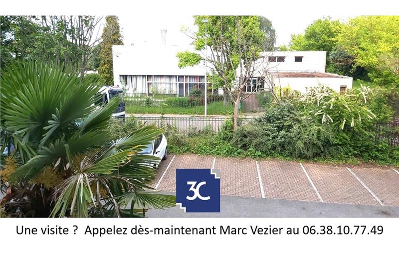 Entrepôt en vente de 2 180 m² à Voisins-le-Bretonneux - 78960 photo - 1