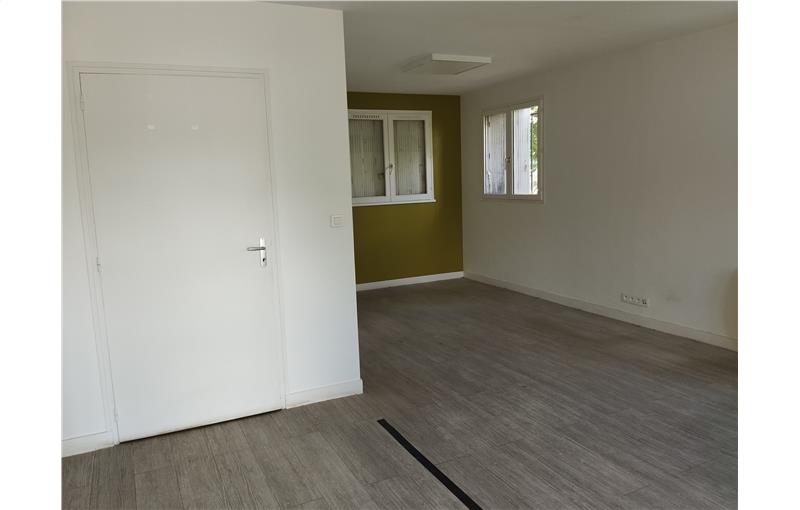 Achat de terrain de 4 369 m² à Nemours - 77140 photo - 1