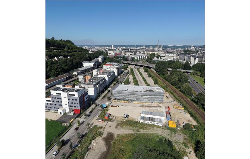 Vente de terrain de 15 000 m² à Rouen - 76000 photo - 1